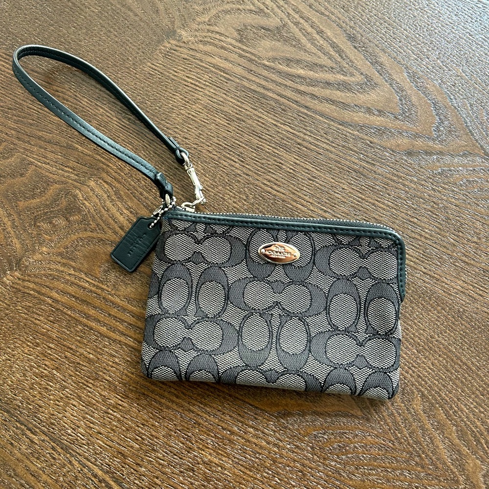 Coach Patterned Clutch / Wristlet